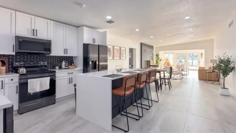 11445 6Th St E, Treasure Island, FL 33706