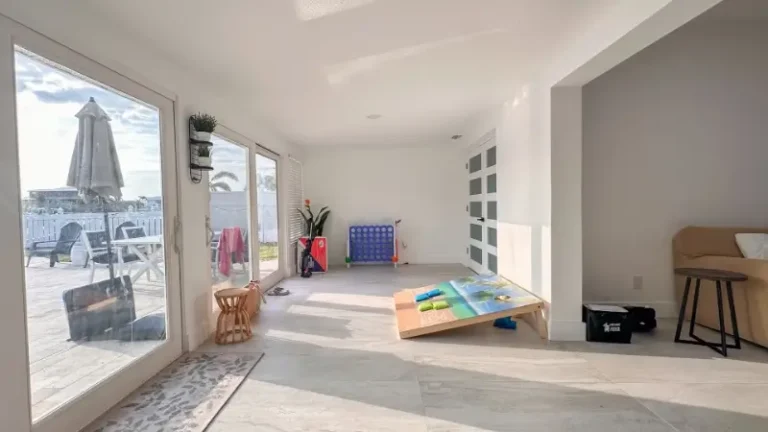 11445 6Th St E, Treasure Island, FL 33706