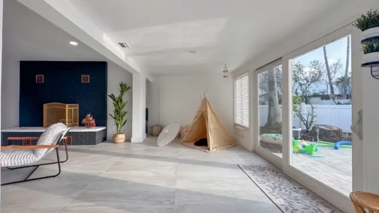 11445 6Th St E, Treasure Island, FL 33706